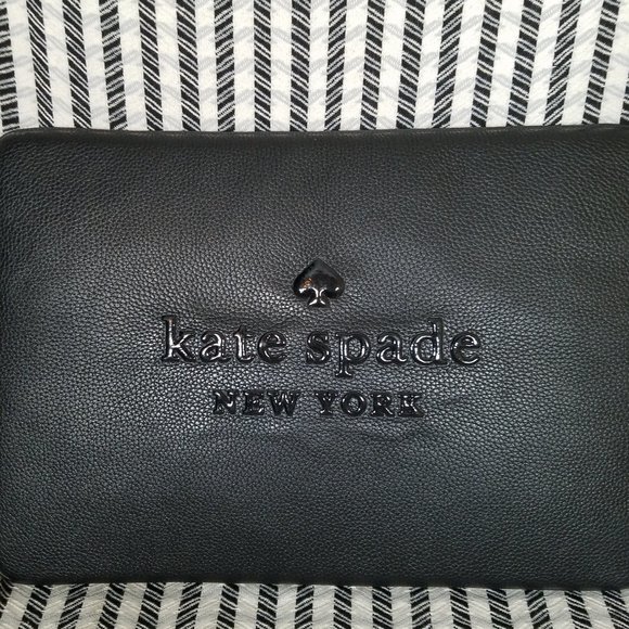 kate Spade black sienne logo laptop sleeve new - Picture 2 of 8